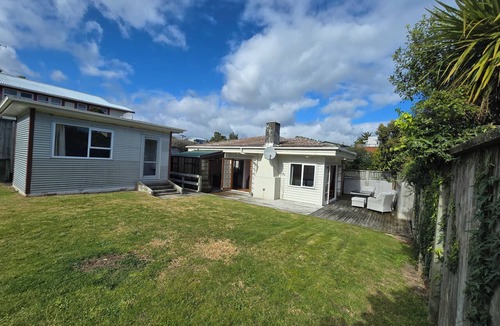 Paraparaumu Beach House | Middleton Near The Beach