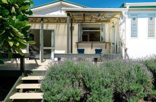 Blackpool House | Moa Bach - Blackpool Holiday Home