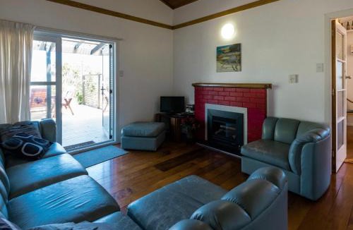 Blackpool House | Moa Bach - Blackpool Holiday Home