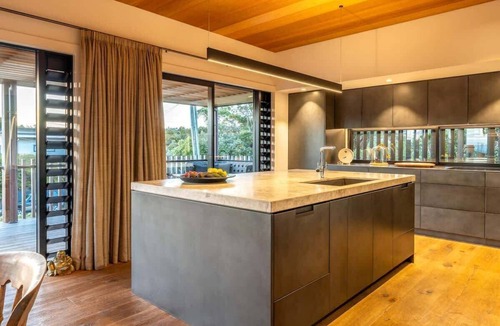 Blackpool House | Moa Whare -Oneroa and Blackpool Easy Island Living