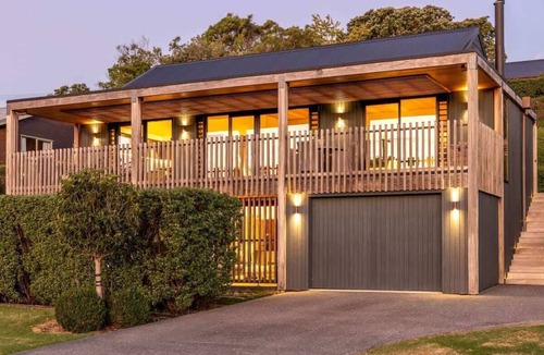 Blackpool House | Moa Whare -Oneroa and Blackpool Easy Island Living
