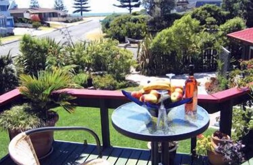 Ohope Bed & Breakfast | Moanarua Beach Cottage