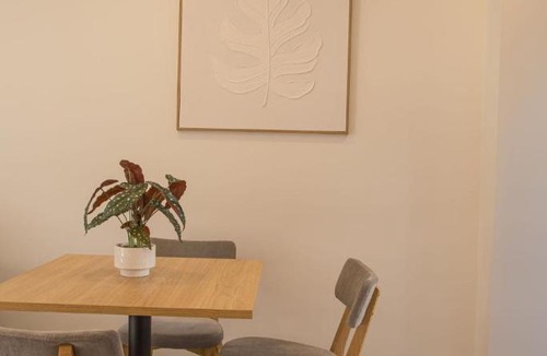 Lower Hutt House | Modern 2BR Townhouse in Fairfield