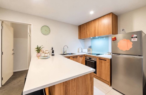 Christchurch City Centre Apartment | Modern 3BR CBD | Private Patio | Sleeps 6