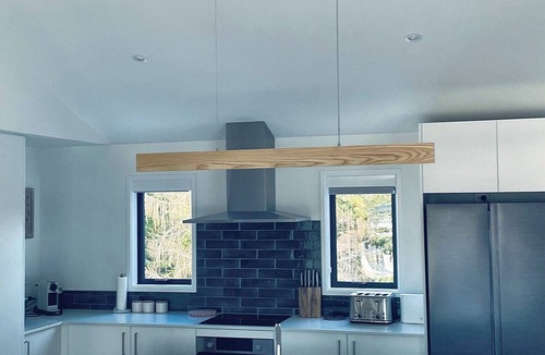 Naseby House | Modern alpine bach | Warm, private, mountain views