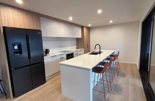 Cooks Beach House | Modern Coastal Escape at Cooks Beach