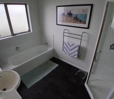 Rewa House | Modern Home in Central Location