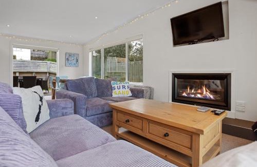 Waihi Beach House | Modern Kiwi Bach - Waihi Beach Holiday Home
