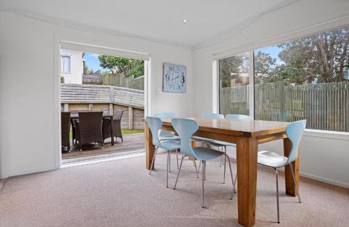 Waihi Beach House | Modern Kiwi Bach - Waihi Beach Holiday Home