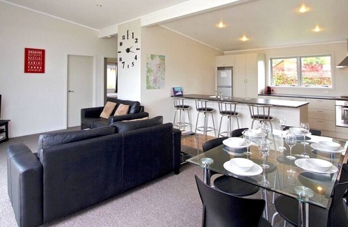 Ohakune Cottage | MODERN MOUNTAIN SPA ESCAPE - OHAKUNE HOLIDAY HOME in Ohakune