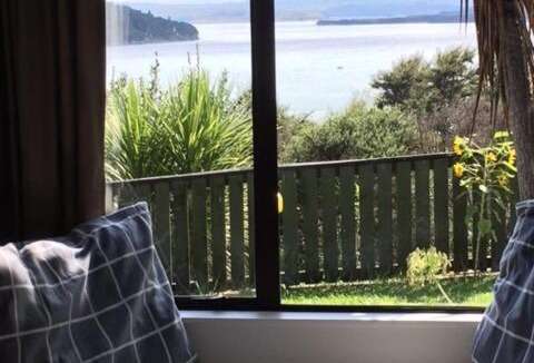 Raglan Apartment | Moonlight Bay Studio with views