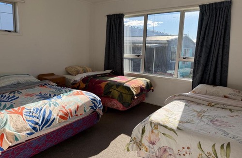 Mount Maunganui House | Mount Holiday Home