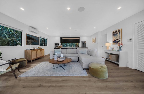 Narrow Neck House | Narrowneck Escape by Bespoke Stays