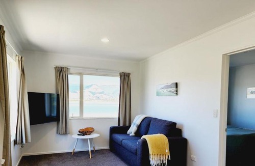 Monaco House | Nelson Beachside Retreat