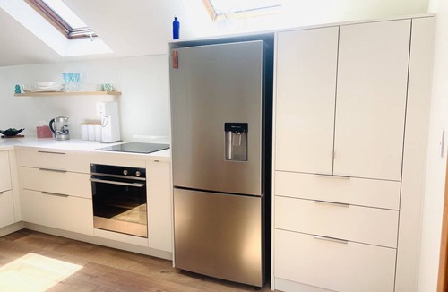 Stepneyville Apartment | Nelson Waterfront: Harbour Views, Balcony & 2BR