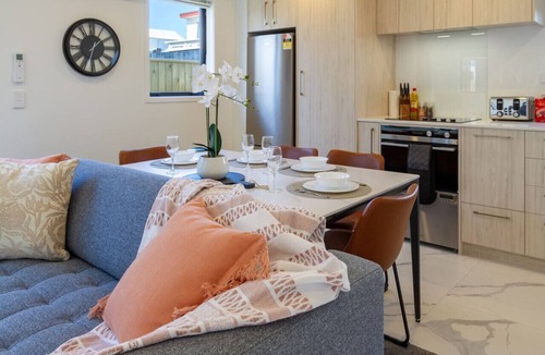 New Brighton House | New Brighton Beachside Stay | Near He Puna Pool