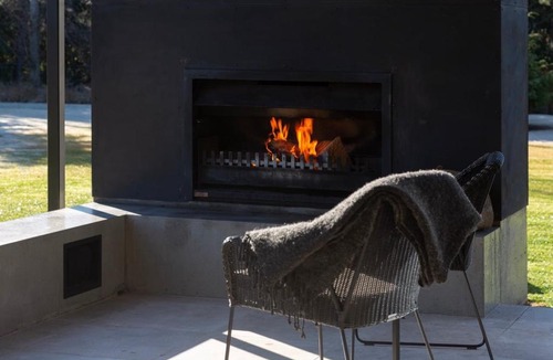 Speargrass Flat House | NEW! Speargrass Villa - Hot Tub - Swimming Pool