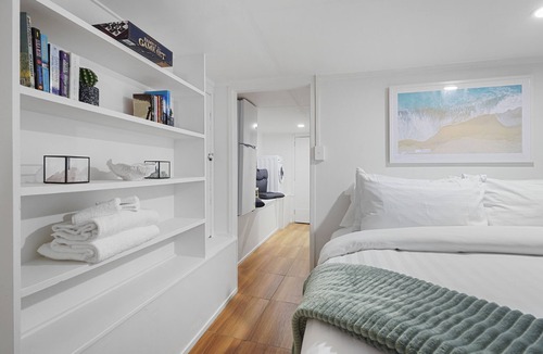 Henderson Apartment | Newly Renovated Studio w Parking-Netflix