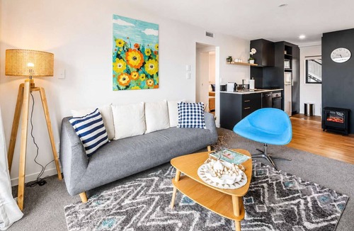 Newtown Apartment | Newtown Tranquility | 2BR Wellington | Kitchen