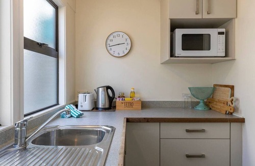 Hilltop Apartment | Ngauruhoe Cottage, couples escape
