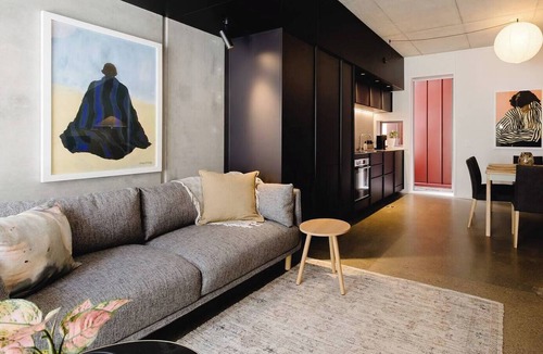 Te Aro Apartment | NYC Loft Vibe | 2BR City Stay + Rooftop Terrace