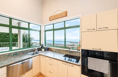 Redcliffs House | Ocean Views | 3BR Redcliffs Coastal Stay | Parking