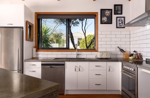 South Bay House | Ocean Views Retreat | The Gallery Kaikōura