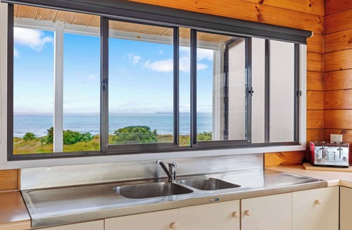 Papamoa Beach House | Oceanfront Escape Papamoa