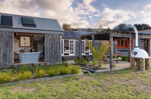 Mangawhai House | Off Grid Arohanui Cabins, Mangawhai