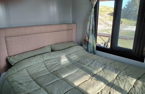 Matakohe Cabin | Off grid serene, rural, 10 acres, waterfront with views galore in Tinopai.