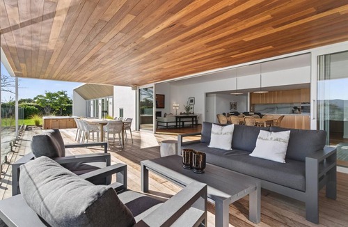 Mangawhai House | Olive Ridge Retreat - Luxury lifestyle retreat with pool and spa in beautiful rural setting
