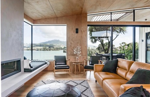 Raglan House | On Point House, Luxury design, Water Views
