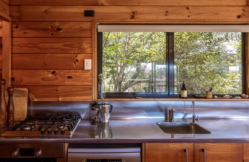 Onetangi House | Onetangi Bliss - Waiheke Island Holiday Home