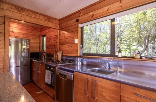 Onetangi House | Onetangi Bliss - Waiheke Island Holiday Home