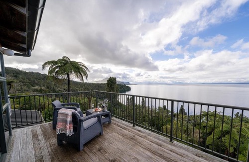 Pukawa Apartment | Oreti Collection - By Vacations in Paradise