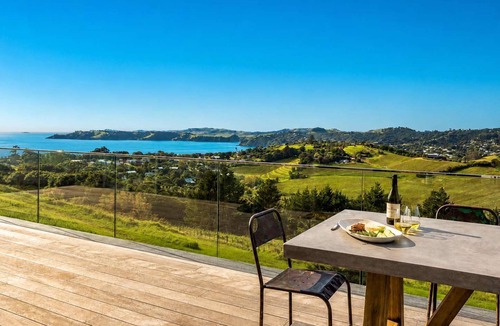 Ostend House | Overview - Panoramic Sea and Valley Views
