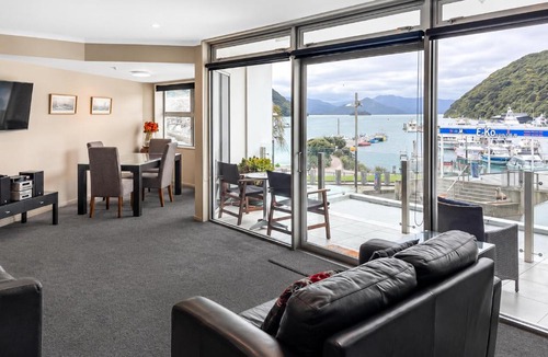 Picton Apartment | Oxleys 205 one bedroom with sea views