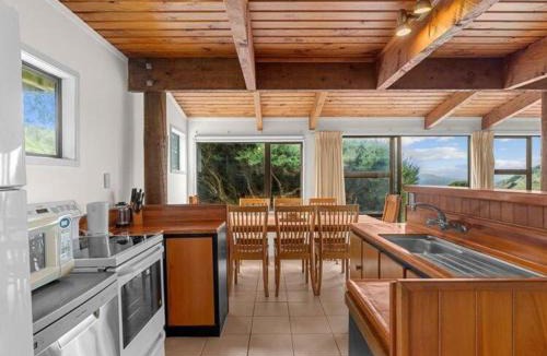 Pakiri House | Pakiri Beach House Retreat and Relax