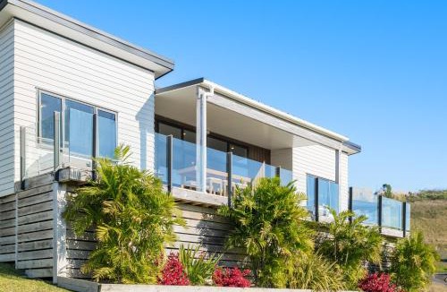 Pauanui House | Panorama View Retreat - Bachcare Holiday Home