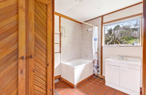 Parapara House | Parapara Lookout Coastal Stay