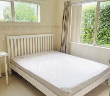 Royal Oak House | Parkside Pleasure- Seperate room
