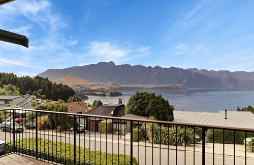 Fernhill Apartment | Peaceful 2BR Haven in Fernhill with lake views