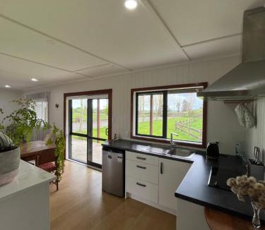 Rotoorangi House | Peaceful Country Cottage