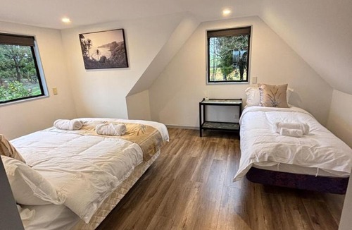 Kingseat House | Peaceful Loft Haven