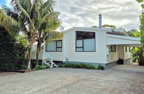 Russell House | Peaceful Russell Home Walk to Beach + Town