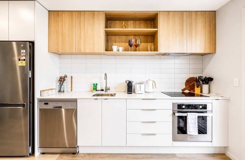 Lower Hutt House | Peaceful Stay | Near CBD & Queensgate