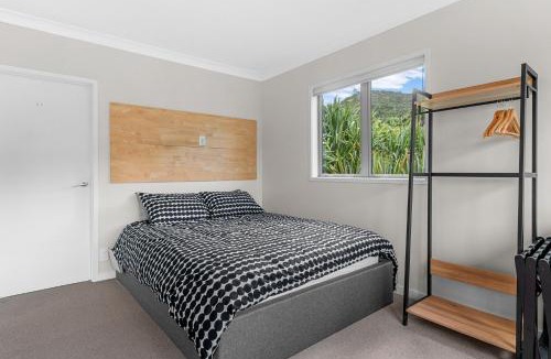 Mangawhai Heads House | Pearls Embrace - Mangawhai Heads Studio
