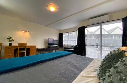 Whangarei Hotel | Pembrooke Motor Lodge