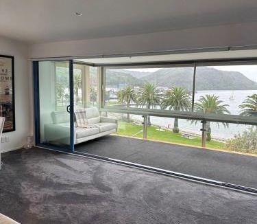 Picton Apartment | Perano Penthouse