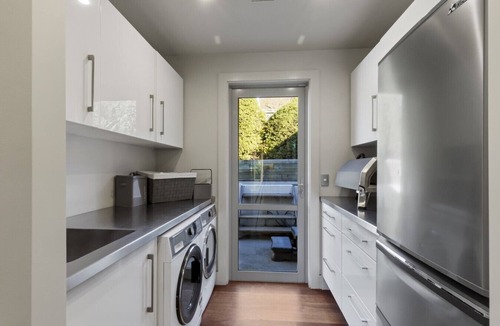 Arthur's Point House | Perfect for families, this spacious home with spa pool is perfect for relaxation or adventure.